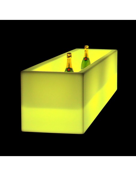 Светящееся кашпо для цветов LED TETRA-3 c разноцветной RGB подсветкой и пультом ДУ IP65 220V Светящееся кашпо для цветов LED TETRA-3 c разноцветной RGB подсветкой и пультом ДУ IP65 220V